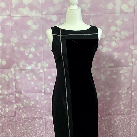 Laundry Shelli Segal velvet T panel dress - Picture 12 of 16